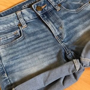 Hollister super stretch midi shorts